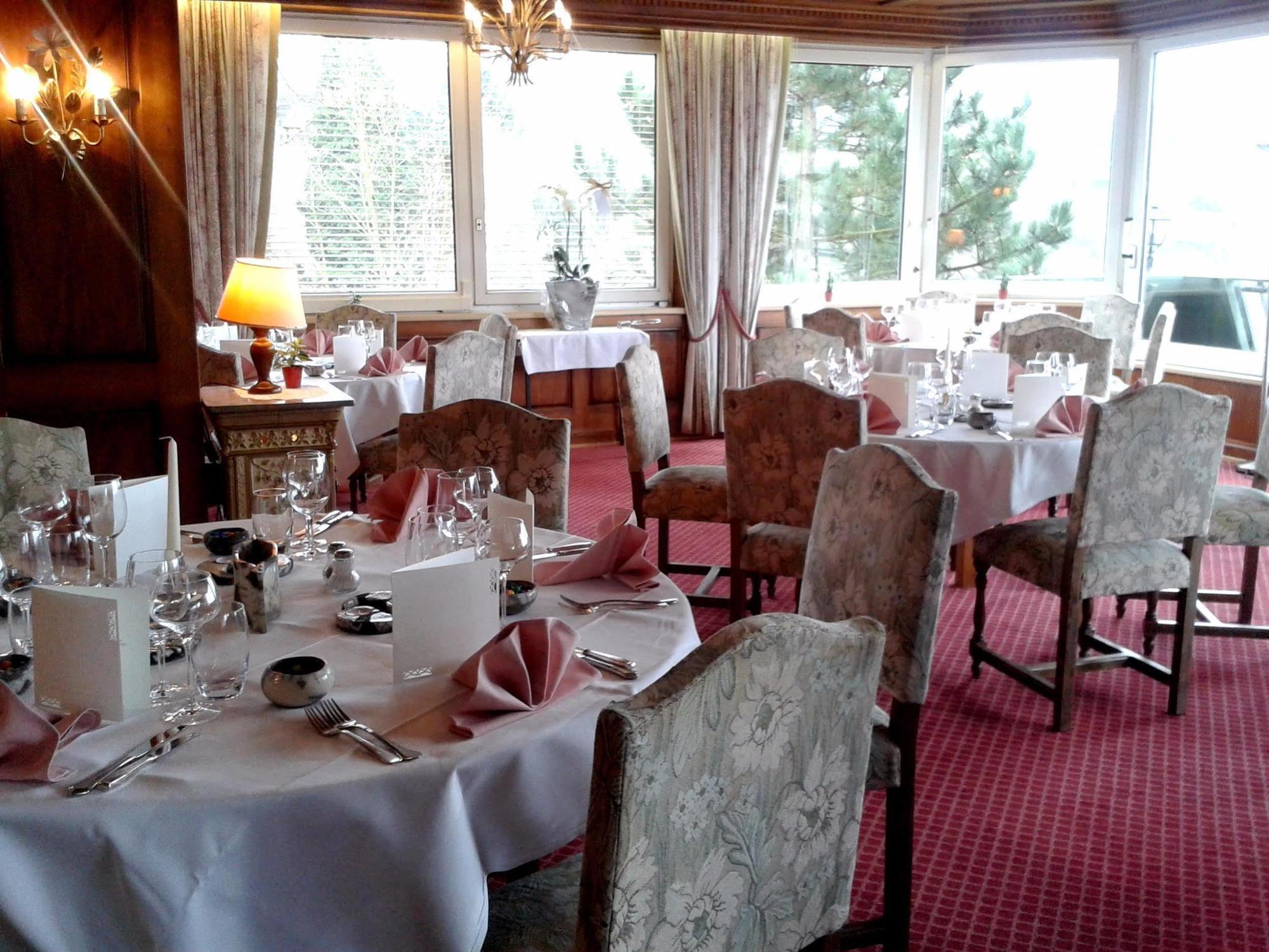 Hotel Restaurant Aux Trois Roses La Petite-Pierre Dış mekan fotoğraf